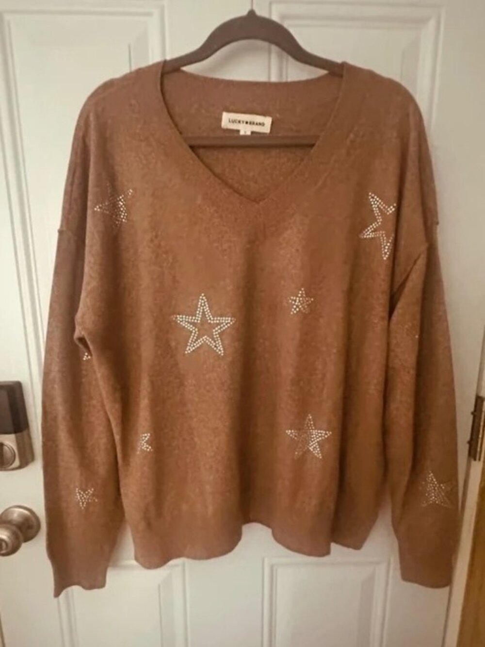 Brown V-Neck Wool Sweater with Embroidered Star Details Women’s L
